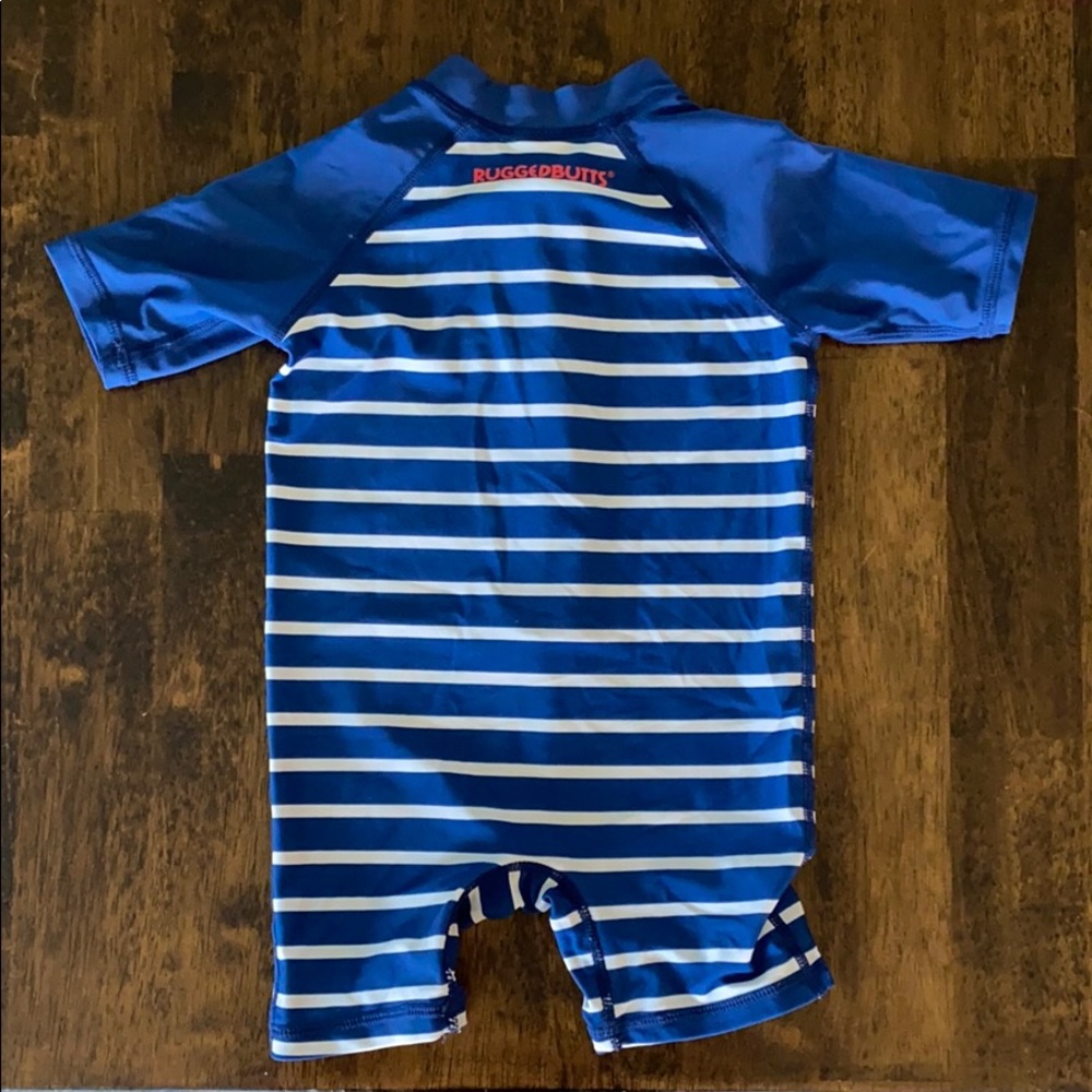 Rugged Butts RashGuard - Picture 2 of 3